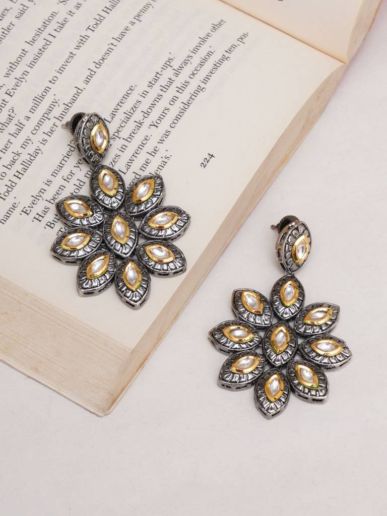 Dual Tone Kundan Flower Studs : RRA23-23