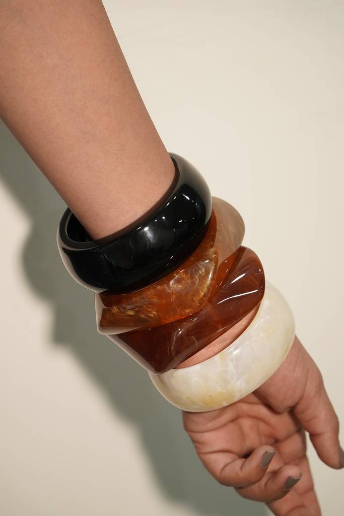 Resin Bangles Set Of 4 : MJ173
