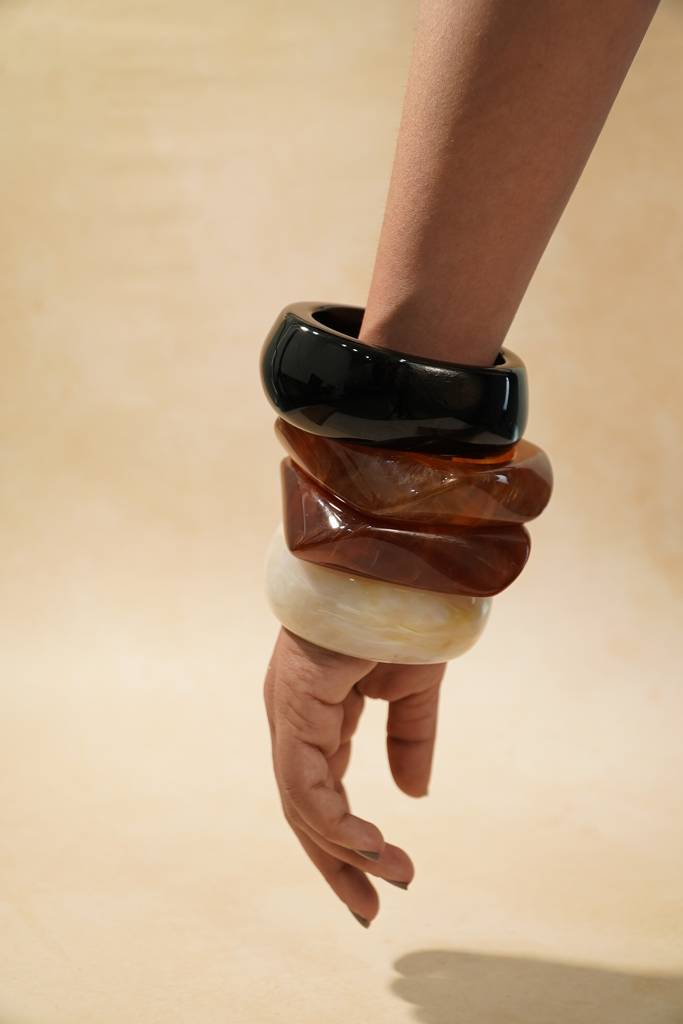 Resin Bangles Set Of 4 : MJ173