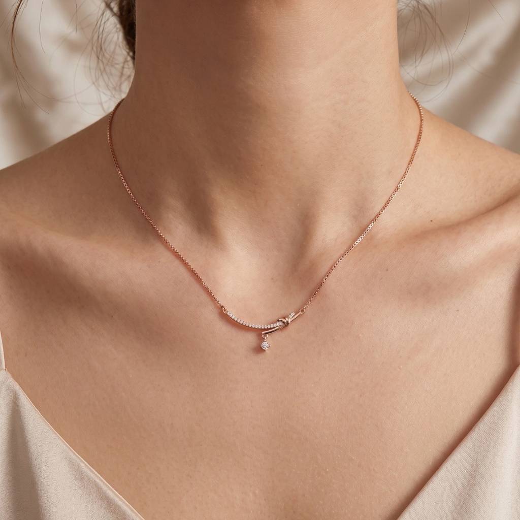 925 Silver Heart Bow Charm Necklace Symbolizing Love And Affection : MNM120