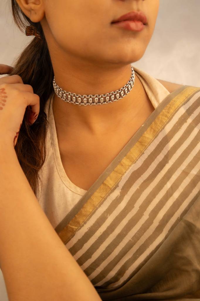 925 Sterling Silver Moh Intricate Peacock Choker : SE203359-B