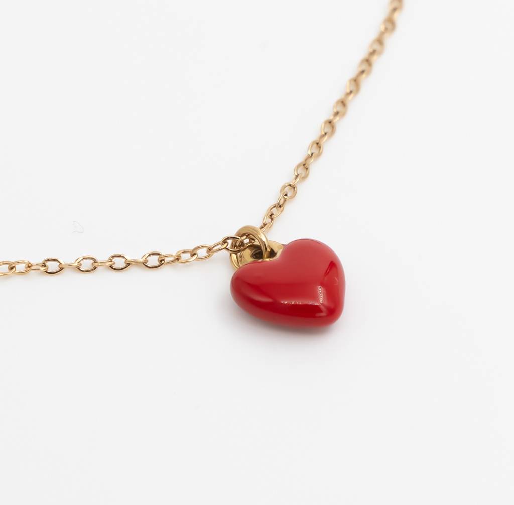 Crimson Heart Pendant Necklace : N14