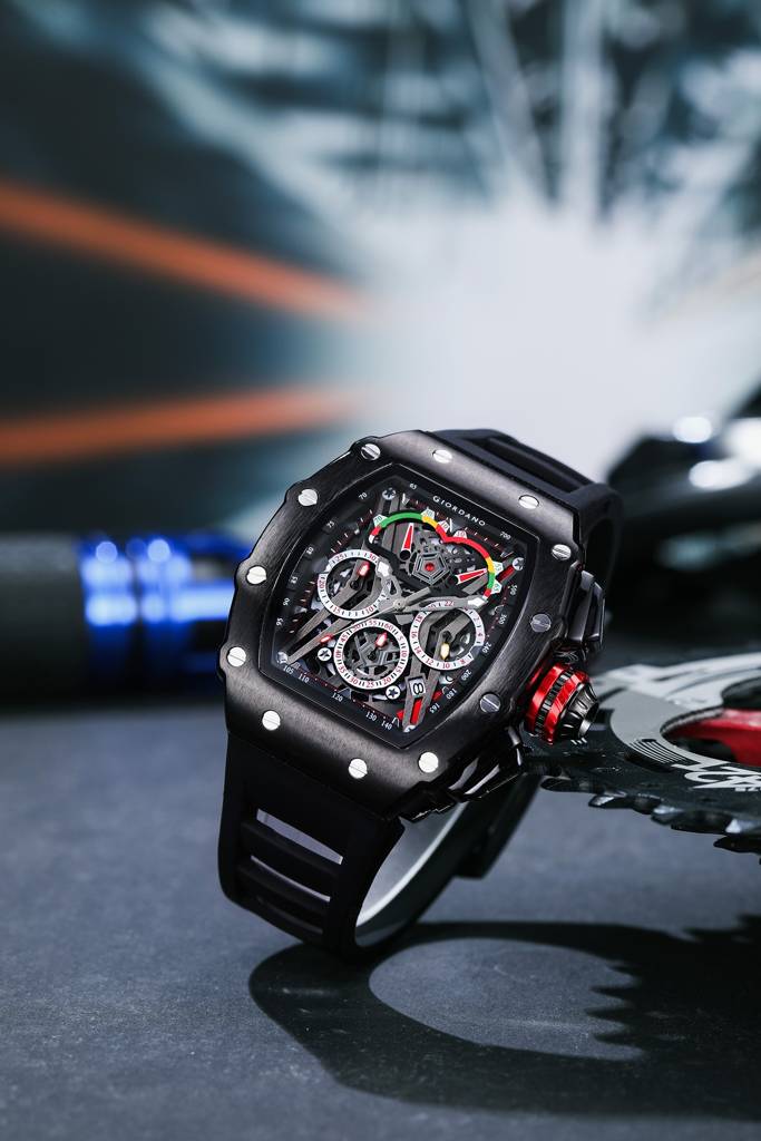 Giordano Multifunction Watch For Men With Day, Date, And 24-Hour Sub-Dial, Water Resistant Square Dial Unique De : GZ-50120-01