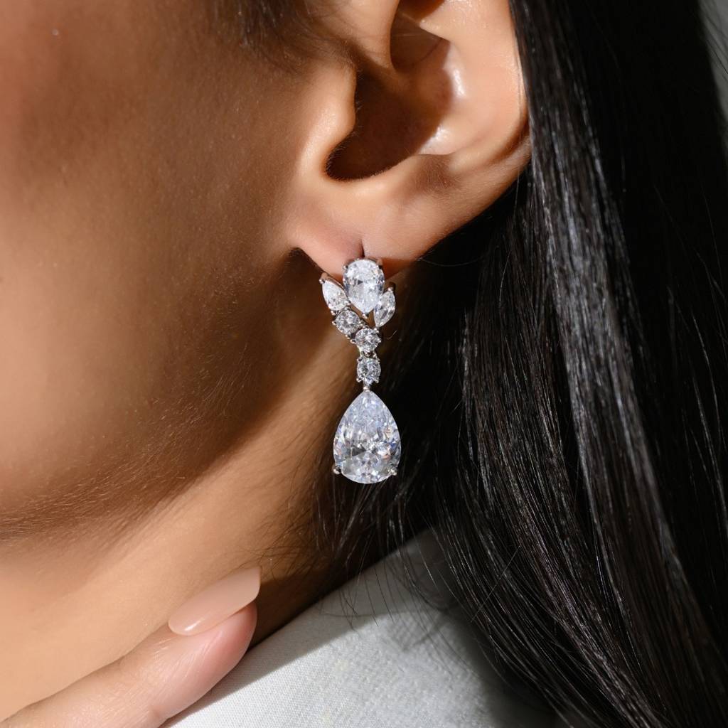 925 Silver Pear Drop Cz Diamond Dangle Earrings : NFL26