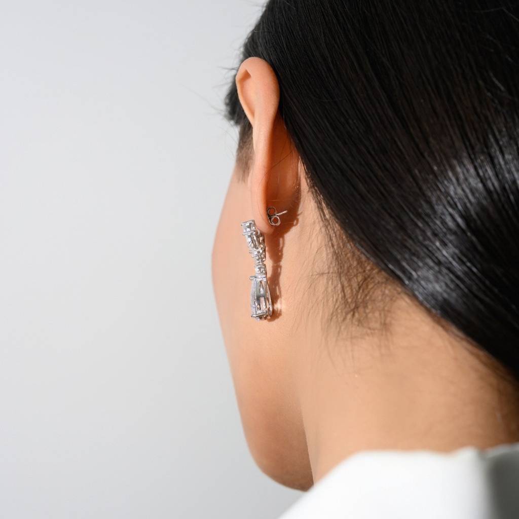 925 Silver Pear Drop Cz Diamond Dangle Earrings : NFL26