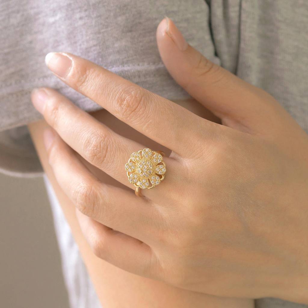 Gold-Tone Sparkling Daisy Flower Ring With Clear Cz Crystals – Adjustable Fashion Jewelry For Women & Girls |St : NI-U64N-UWQV