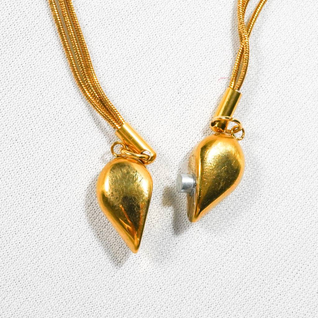 Magnetic Love Heart Necklace : NK182