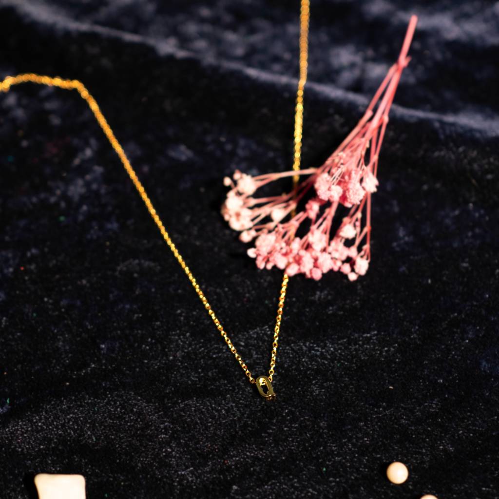 Initial Pendant Necklace : NK238
