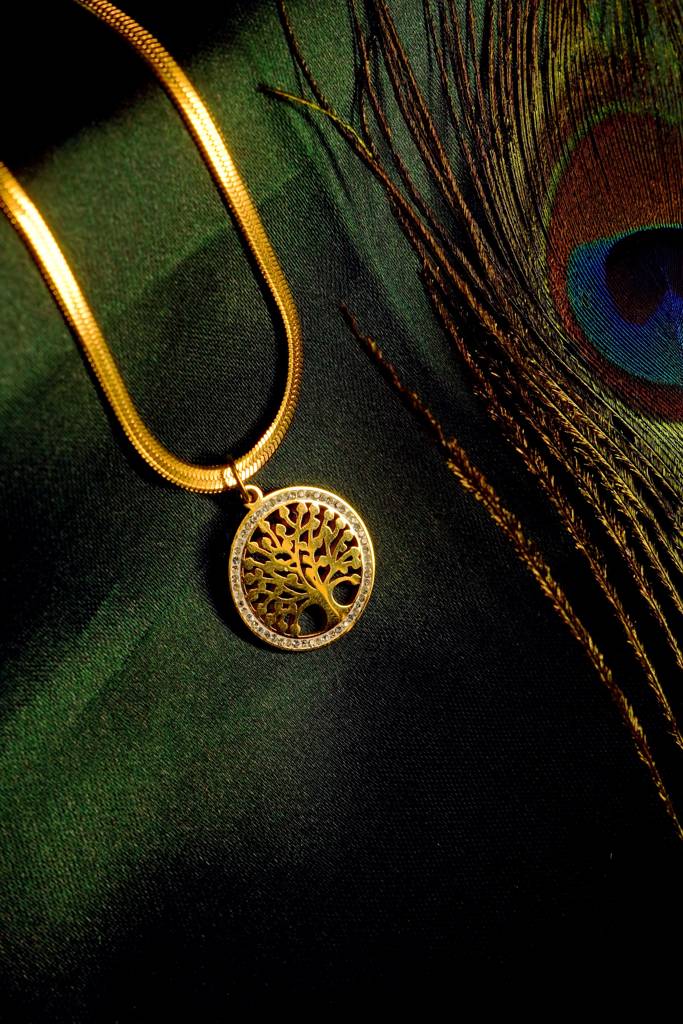 Minimal Heart Square Gold Necklace : NK256