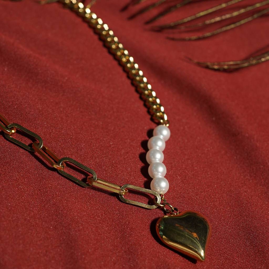 Multi-Chain Heart Pearl Necklace : NK275