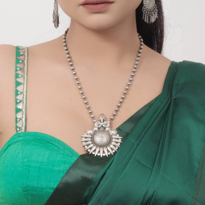 925 Pure Silver Antique Floral Design Necklace | Silver Long Chain Necklace : NL1024A