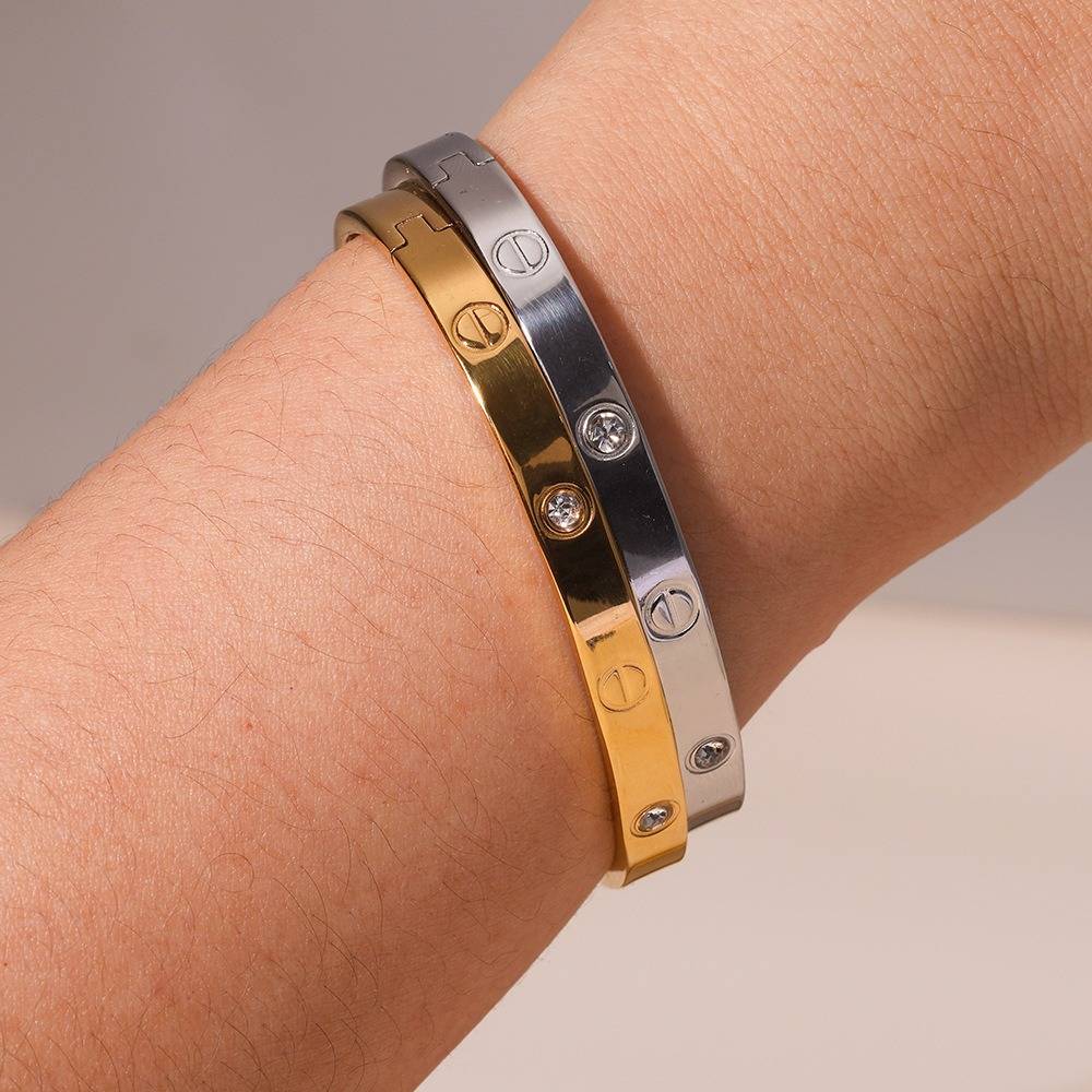 18K Plated Waterproof Anti-Tarnish Screw And Zircon  Bangle Bracelet : ASG0125B235G