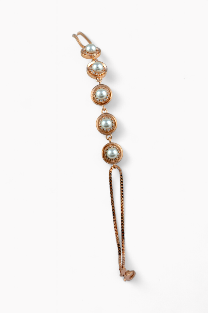 Pearl Station Slider Bracelet. : P-BR31