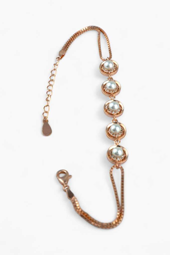 Pearl Station Slider Bracelet. : P-BR31