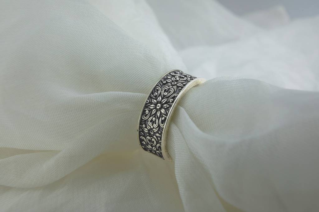 925 Silver Men'S Vintage-Style Carved Band : SKU-P-RG53