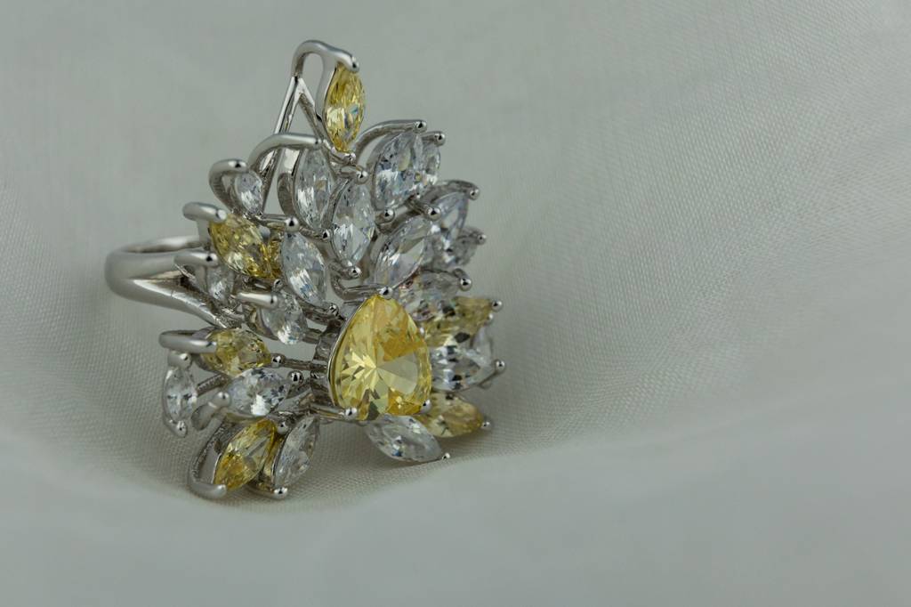 Floral Spray Statement Ring | Cocktail Cluster Ring : SKU-P-RG24