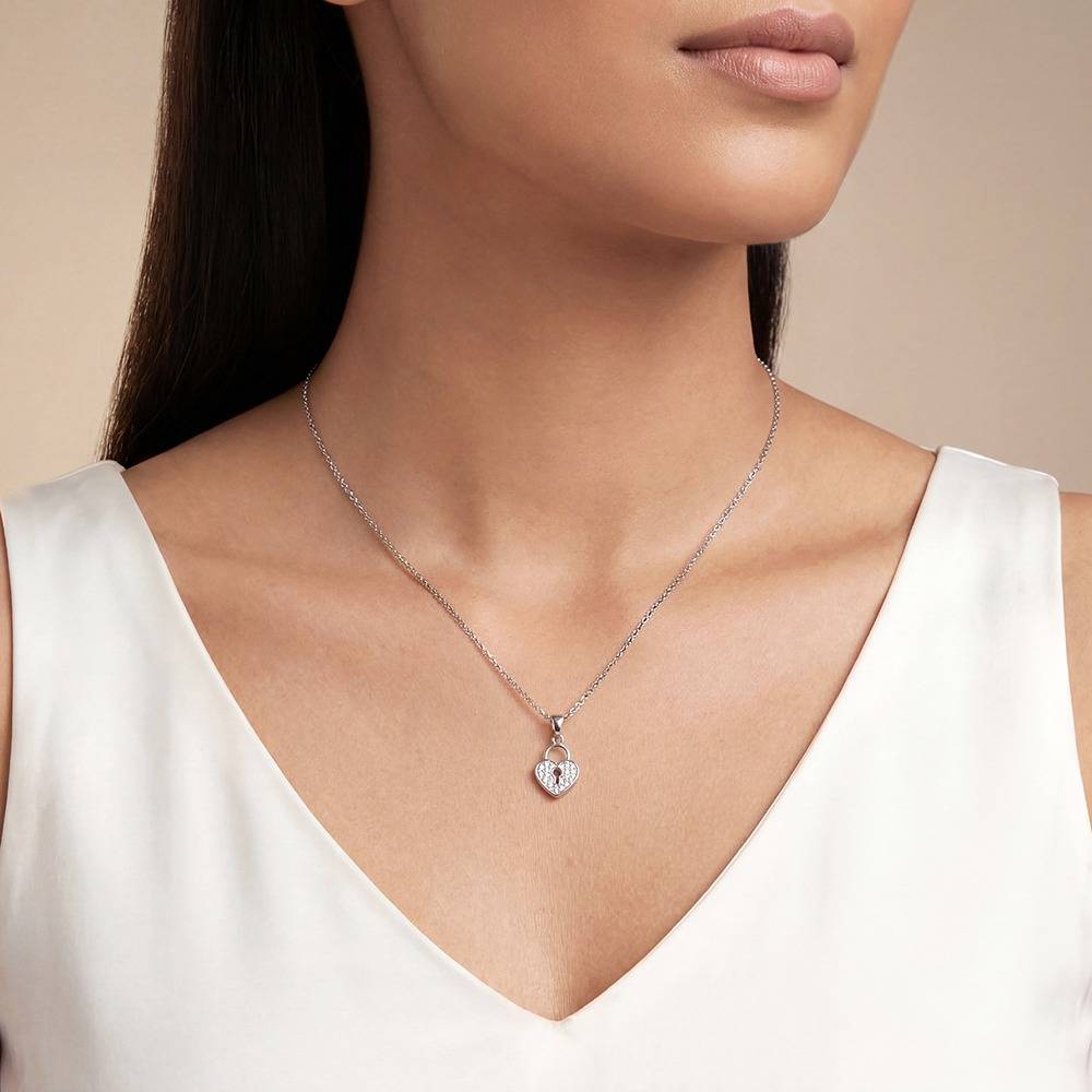 925 Silver Lovely Key Pendant With Link Chain|Necklace To Gift Women & Girls | With Certificate Of Authenticity And  : PD03208