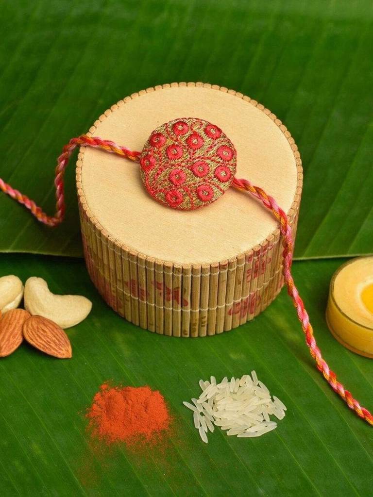 Eternz Certified Jewellery - Look and Adorn Handmade Red Golden Embroidery Set With Roli And Chawal For Brothers