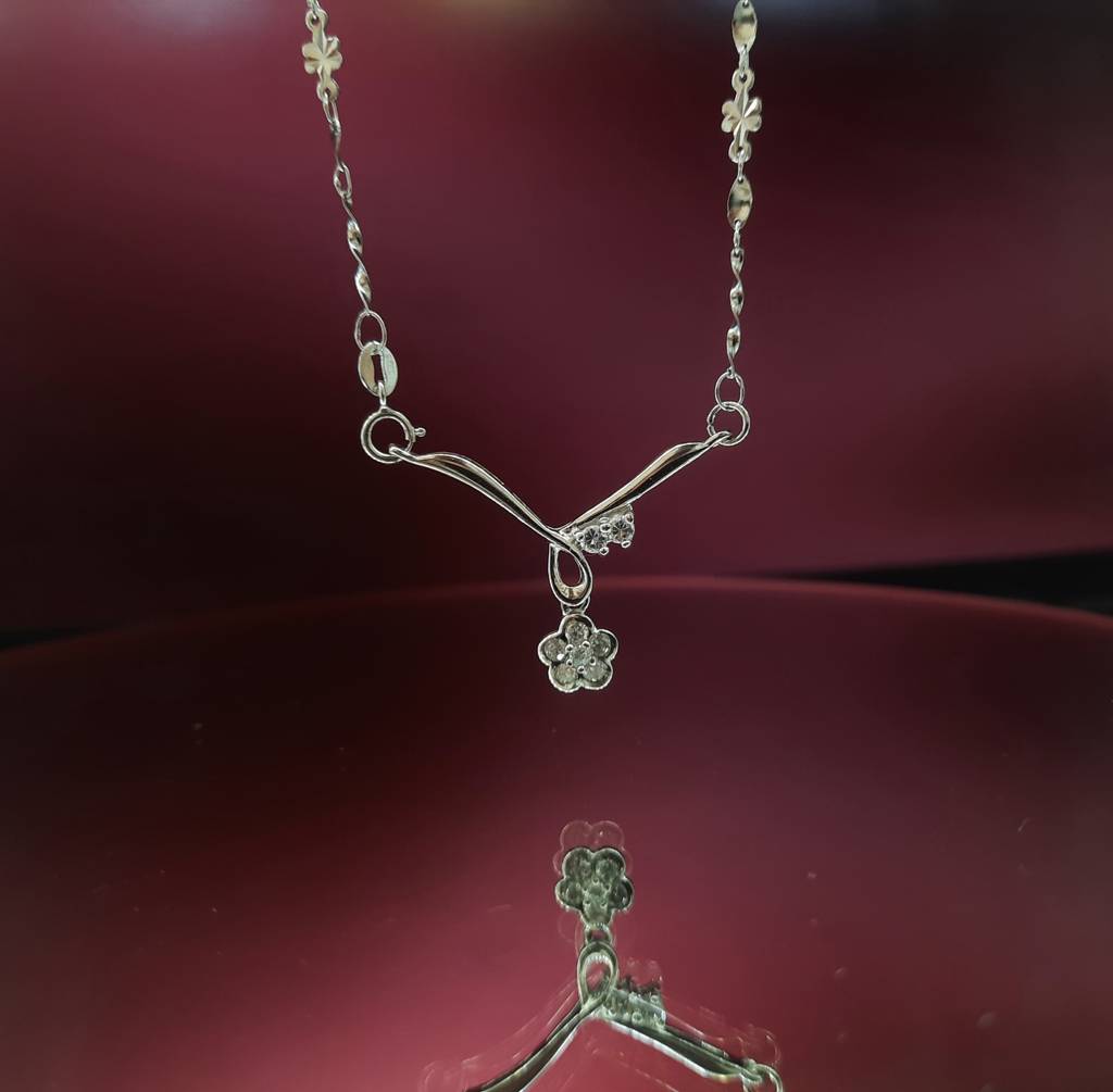 Blooming Flower Necklace : PM005