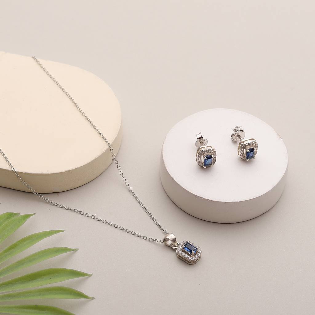 Iski Uski 925 Sterling Silver Shivi Sapphire Pendant Set