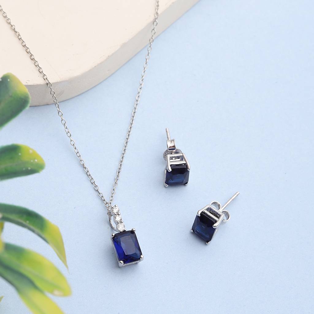 Iski Uski 925 Sterling Silver Mishi Sapphire Pendant Set With Earrings
