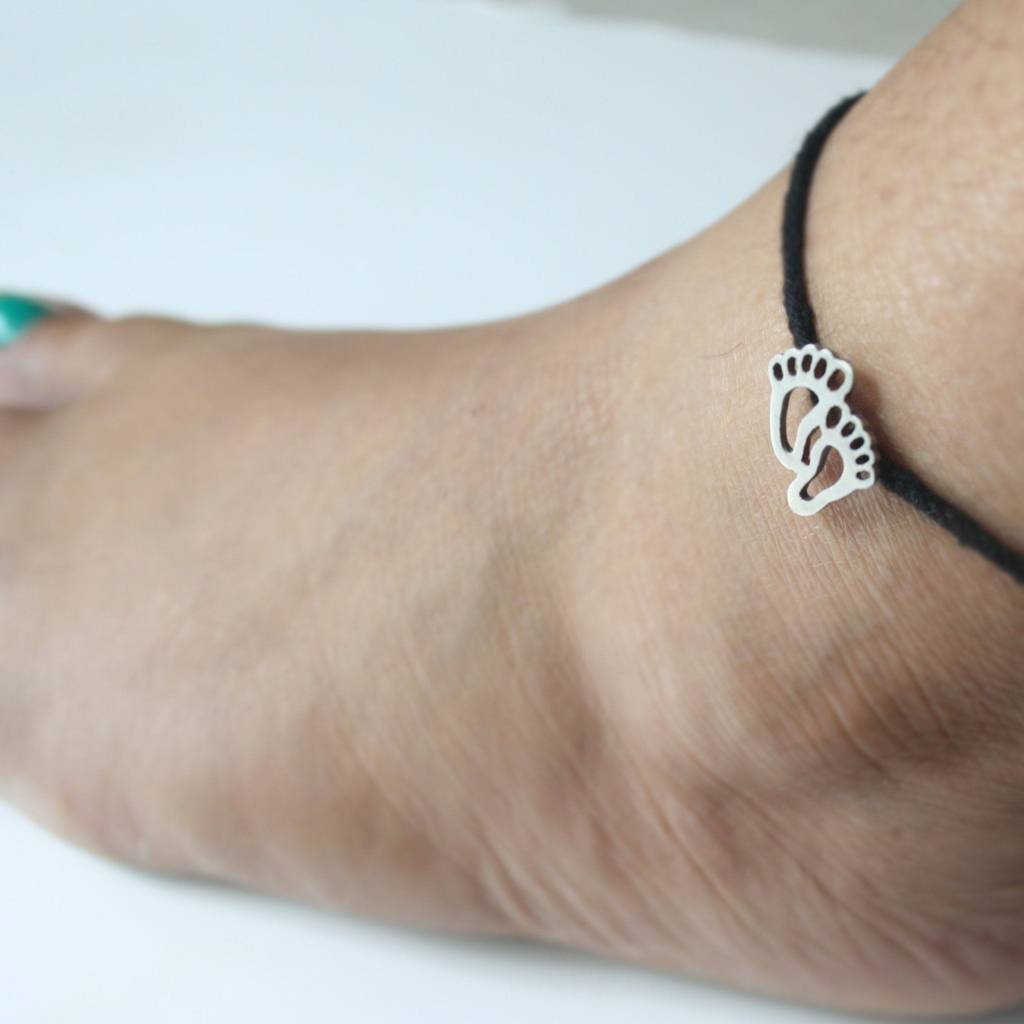 Footsteps Nazarbattu-String Tie : Q516