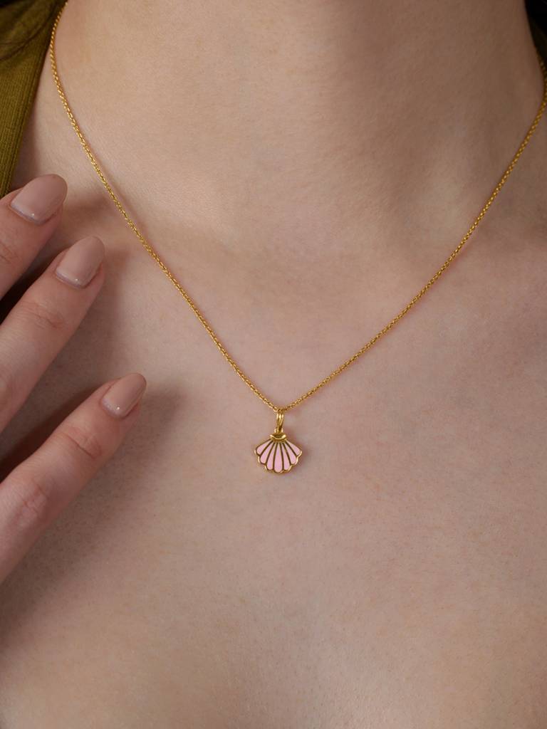 Shell Design Pendant 925 Sterling Silver 18Kt Gold Vermeil Jewellery For Women : QC130002_Y