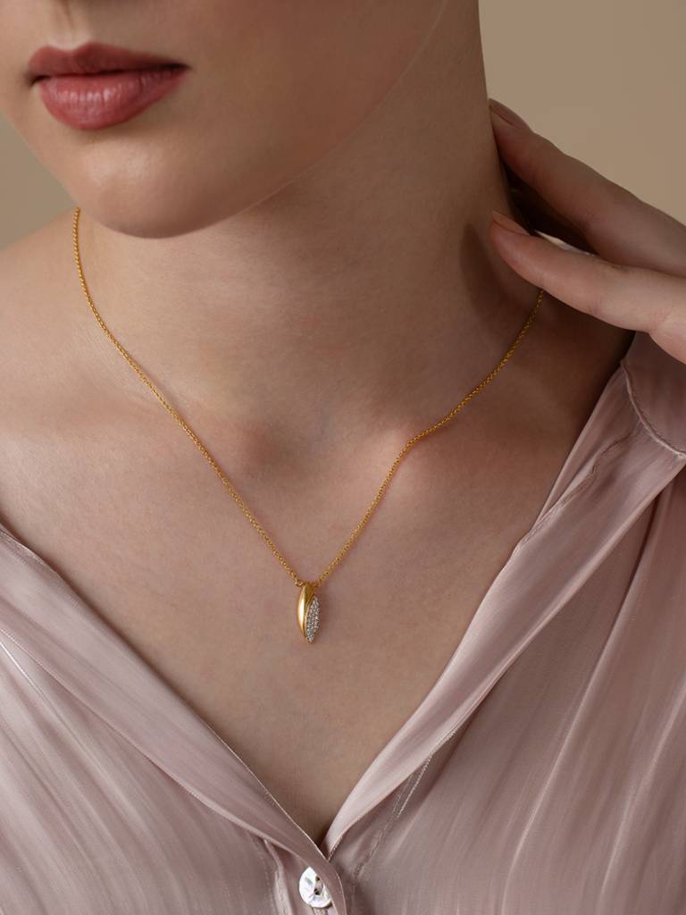 Gold Curve Pendant 925 Sterling Silver 18Kt Gold Vermeil Jewellery For Women : QG127002_Y