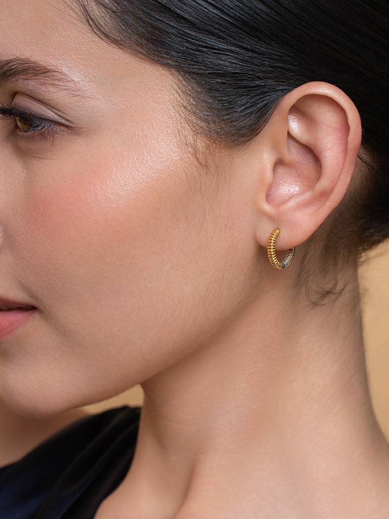 Grooved Curve Huggies Earrings 925 Sterling Silver 18Kt Gold Vermeil Jewellery For Women : QM146007_Y