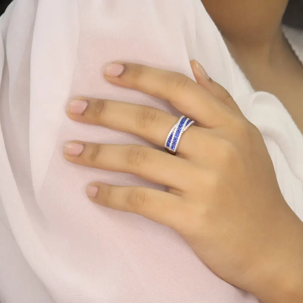 Criss Cross Ring : R03521-S