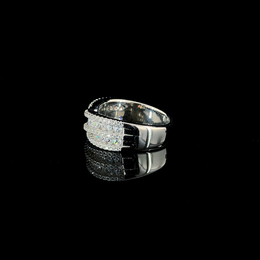 Criss Cross Ring : R03521-W
