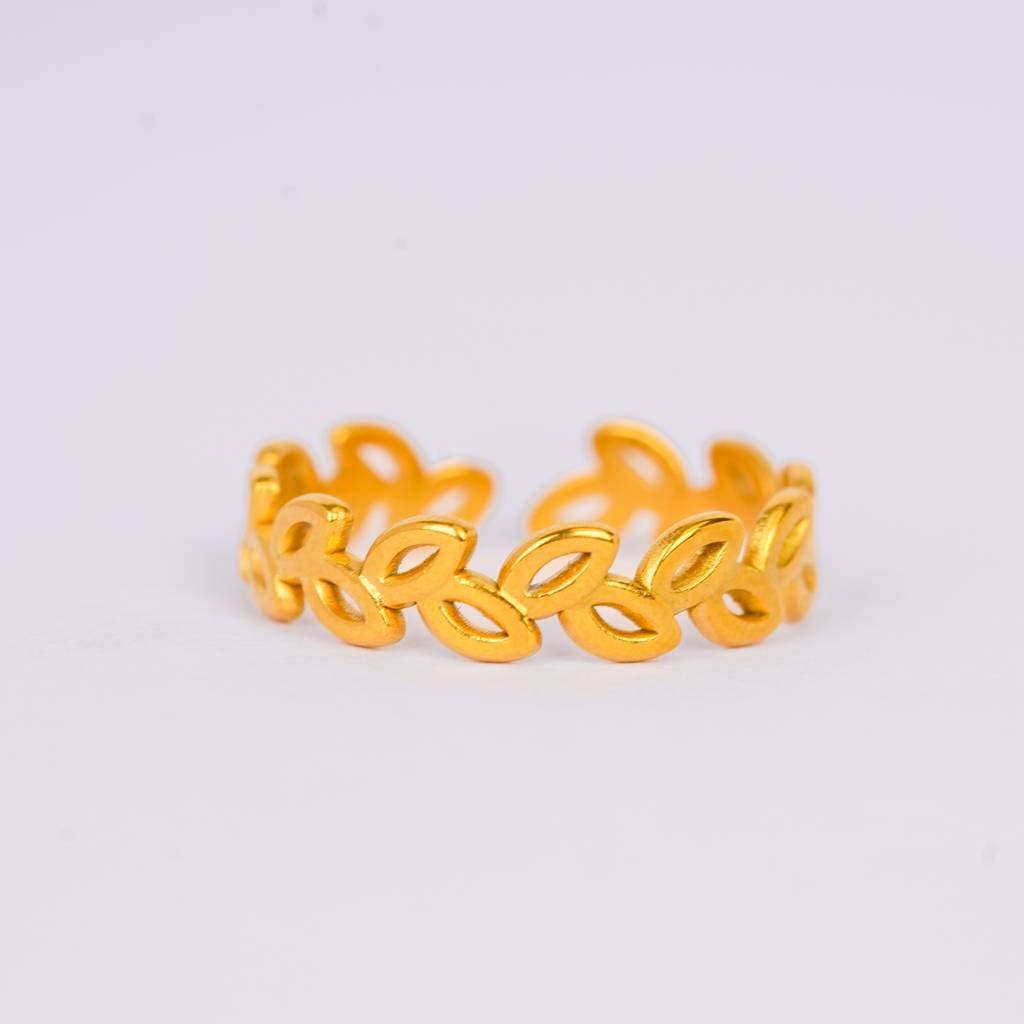 Golden Leaf Whisper Open Ring : RG132
