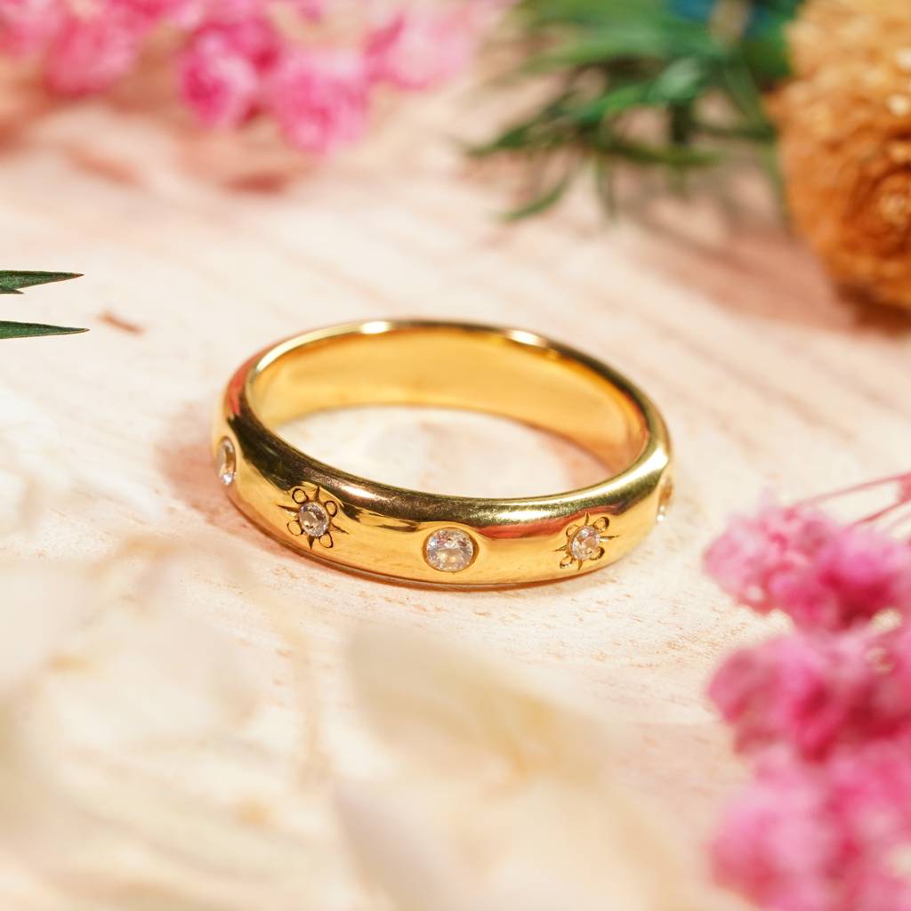 Astra Gold Starburst Ring : RG54