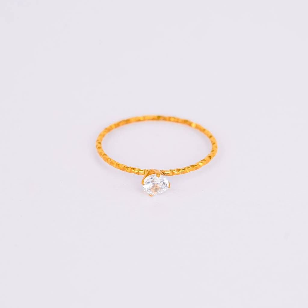 Petite Solitaire Ring : RG80