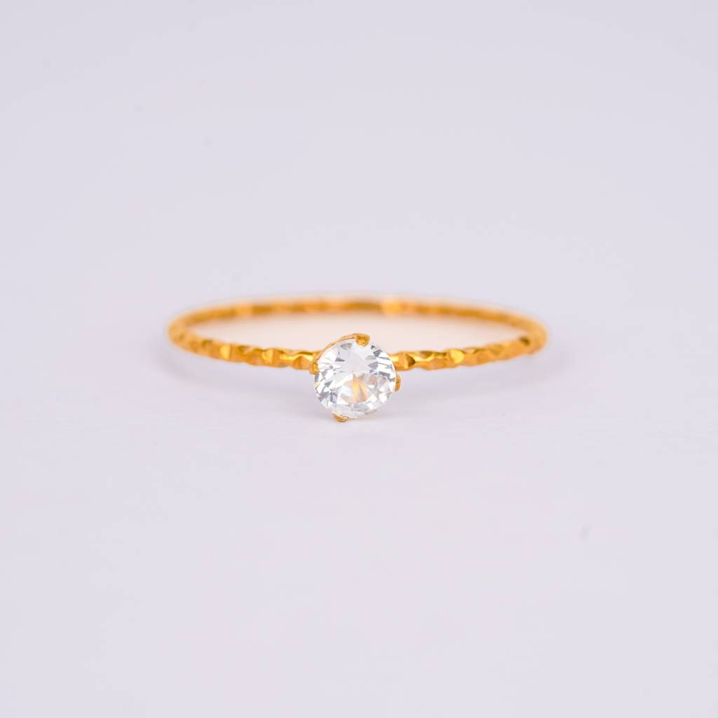 Petite Solitaire Ring : RG80