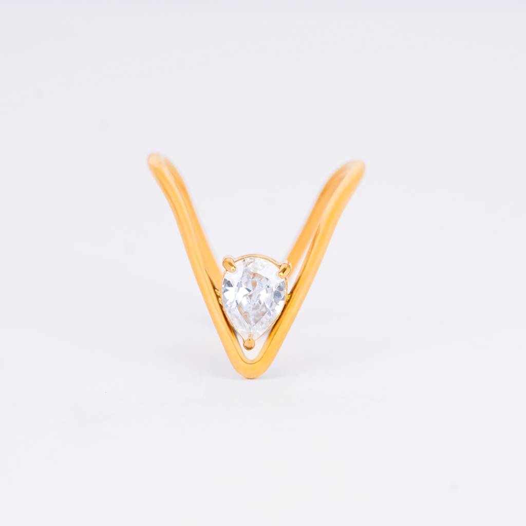 Premium Pear-Cut Crystal : RG88