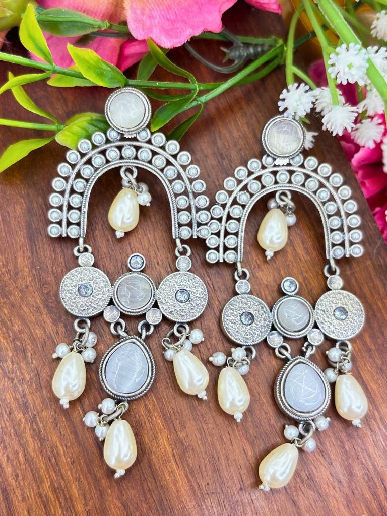 Silver Plated Oxidised Stone & Pearl Embellished Statement Chandbali Earrings : VI26EROX100336
