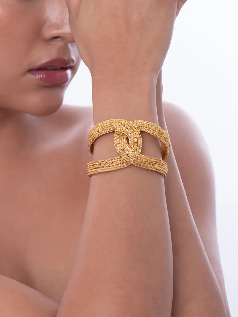 Double-Knotted Rope Mesh Bracelet : M05-EA