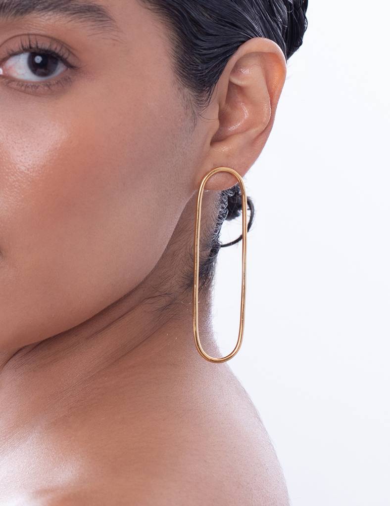 Sleek Oval Hoops : H20-EA