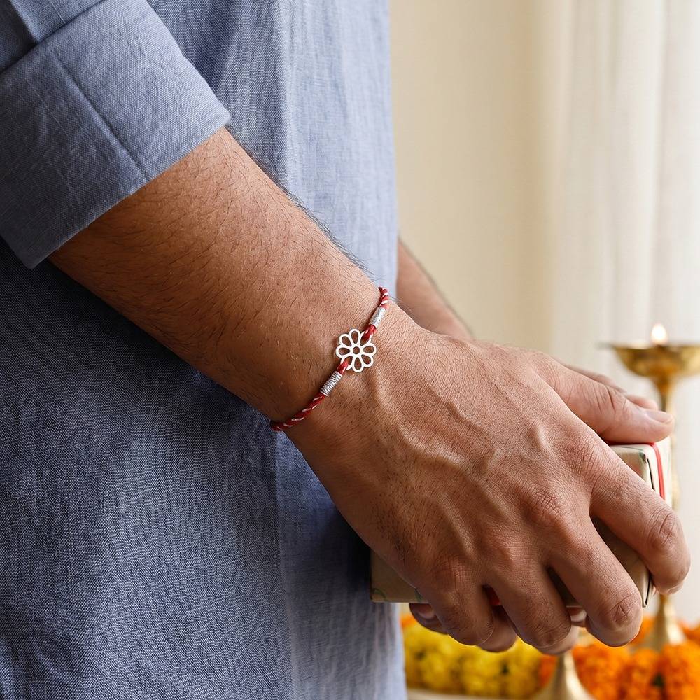 925 Silver Classy Floral Rakhi Combo (Set Of 2)| Raksha Bandhan Rakhi Combo | Gift For Men & Boys | With Certif : RK0687RK0688