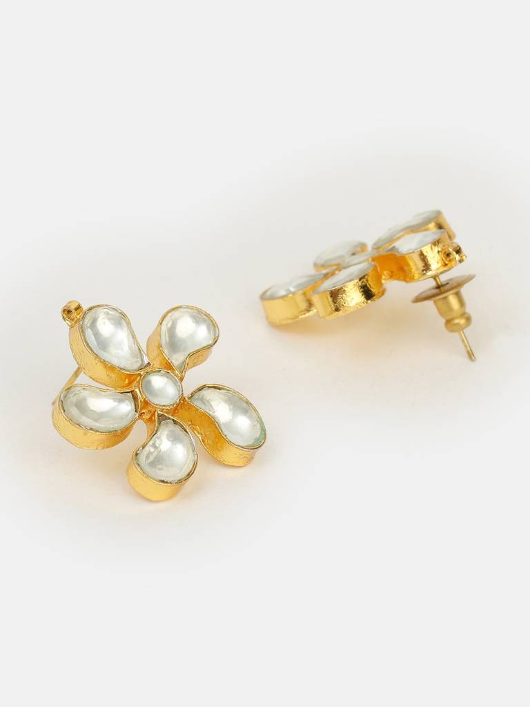Motimala Phool Pearl Flower Cluster Stud Earrings – Simar Collection : RRKMAY26-104