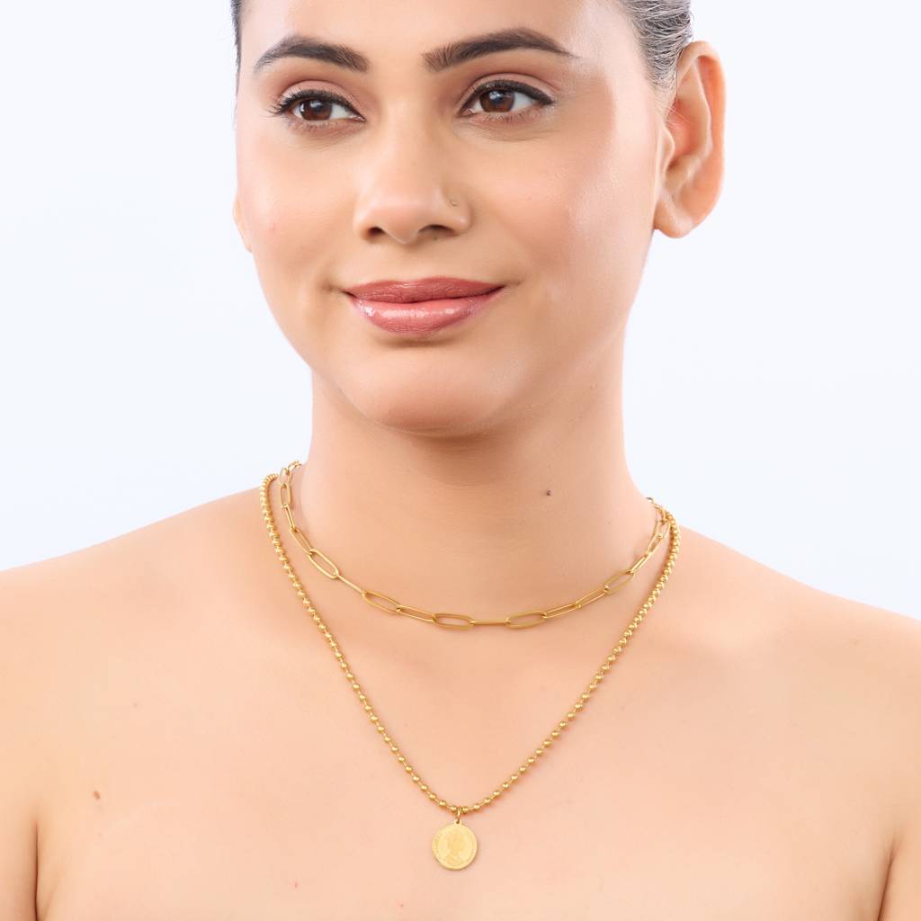 Triple-Layered Coin Medallion Necklace : SE10