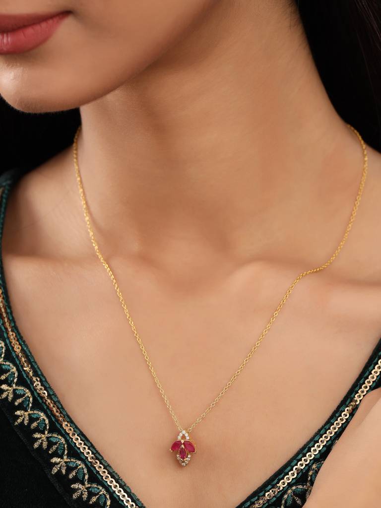 925 Sterling Silver Gold-Plated Stone-Studded Pendant With Chain : SILDWP002