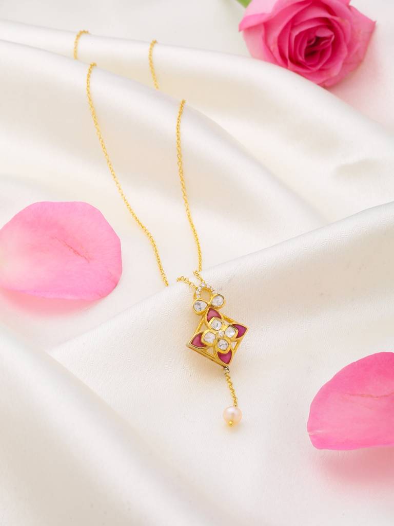 925 Sterling Silver Gold-Plated Stone-Studded Pendant With Chain : SILDWP012