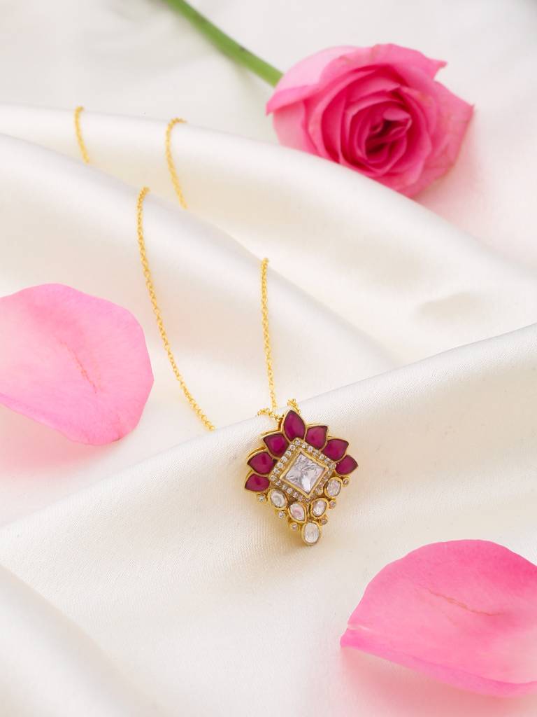 925 Sterling Silver Gold-Plated Stone-Studded Pendant With Chain : SILDWP020