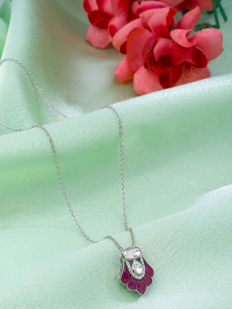 925 Sterling Silver Moissanite Studded Pendant With Chain : SILDWP023