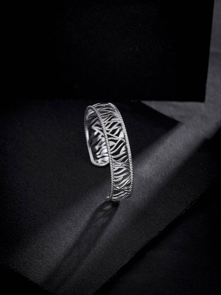 Kicky And Perky 925 Sterling Silver Cuff Bracelet For Women : SILGENB001