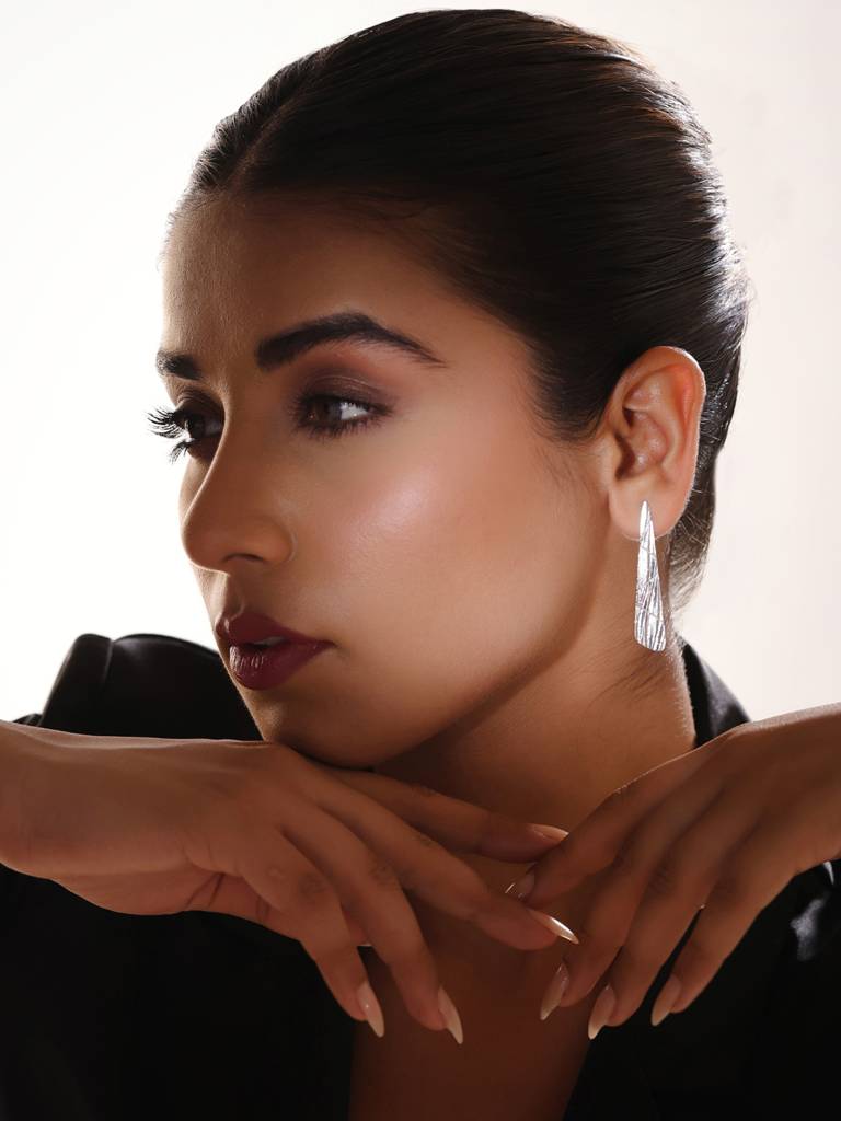 Kicky And Perky 925 Sterling Silver Drop Texture Earring For Women : SILGENE025