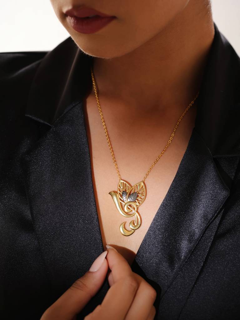 Kicky And Perky 925 Sterling Silver Dual Tone Musical Bird With Leaf Pendant With Chain For Women : SILGENP010_G