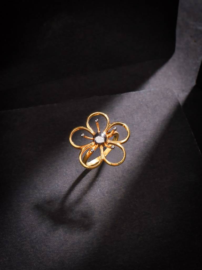 Kicky And Perky 925 Sterling Silver Dual Tone Floral Adjustable Ring For Women : SILGENR008_G